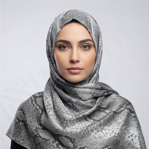 Écharpe Hijab Longue et Douce en Tissu Lin à Franges et Pompons, Imprimé Serpent Scintillant, Couleur Personnalisée, Paillettes, Qualité Premium pour Femme - Product Image 6