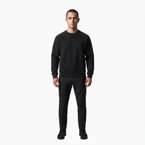 Sudadera Negra de Cuello Redondo para Hombre, Manga Raglán, Estilo Casual Minimalista, Sudadera de Manga Larga - Product Image 1