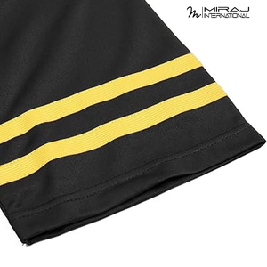 Maillot de football léger noir et jaune de qualité supérieure, fabriqué en tissu respirant et anti-humidité. - Product Image 3