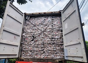 Vietnam Acacia Eucalyptus Hardwood Firewood Briquettes Kiln Dried Low Moisture Long Burning Eco Friendly for Fireplace BBQ Bulk - Product Image 3