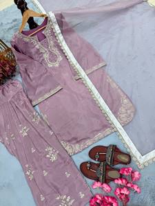ชุดพาลาซโซผ้าไหมแก้วโรมันคุณภาพส่งออก พร้อมงานปักเลื่อมหนัก - Product Image 3