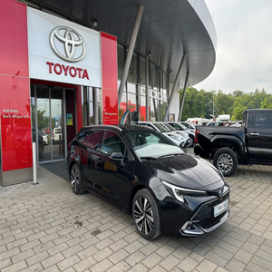 Toyota Corolla 20 TS Híbrido Teamplayer Sedán Automático con Volante a la Izquierda, Eficiente en Consumo de Combustible, Coche de Pasajeros Listo para Exportación - Product Image 1