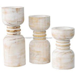 Portavelas decorativo de madera con acabado natural para una decoración elegante del hogar y acogedora Configuración de iluminación rústica Ideas de inspiración - Product Image 5