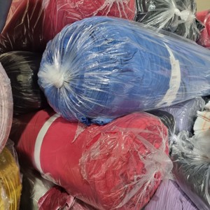 Lote de Stock de Jenny. Tela de Terciopelo Coreana de Poliéster y Spandex, Textil Brillante con Varios Tonos Lisos, la Mejor Calidad para Vestidos de Mujer - Product Image 4