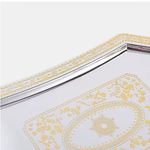 ถาดเสิร์ฟสแตนเลสหรูหราพร้อมหูจับแกะสลักสีทอง เหมาะสำหรับเสิร์ฟกาแฟ ชา และของหวานในโอกาสพิเศษ - Product Image 2