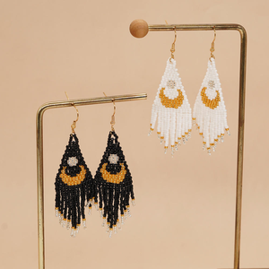 Pendientes de Bordado, Largos y Ligeros, Hechos a Mano, Joyería de Diseño para Mujeres y Niñas por MD HANDICRAFTS - Product Image 4