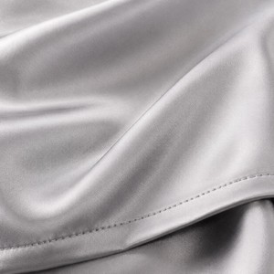 Veste universitaire en satin brodée sur mesure, coupe ajustée, style bomber, pour garçons, en polyester, avec logo brodé personnalisé, vestes pour hommes - Product Image 6