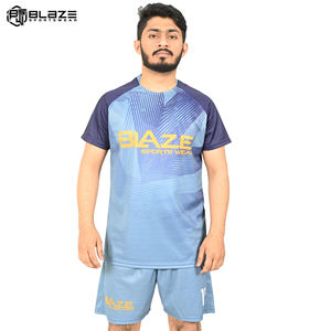 Dégradé de couleur 100% Polyester Sets Soccer Suit Wear Caractéristiques Tissu de qualité supérieure Conçu pour la durabilité, confort Costume maillot de football - Product Image 1