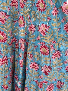 Robe d'été ample sans manches à imprimé floral bohème en coton pour femme, style étagé, pour la vente en gros - Product Image 3