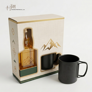 Caja de regalo promocional para whisky con juego de botella y taza, impresión en lámina dorada, embalaje rígido de alta gama - Product Image 1