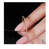 Bague d'éternité à petites griffes serties de diamants de laboratoire en or jaune 14K/18K pour femme, minimaliste, empilable, pour mariage et anniversaire