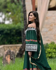 Nuevo vestido afgano Kuchi de alta demanda para mujer, hecho a mano, con bordados tradicionales, para mujer. - Product Image 2
