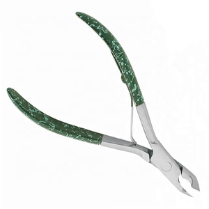 Pince à cuticules pour manucure avec logo personnalisé, poignée antidérapante, 4,0 pouces, acier inoxydable allemand, poignée colorée - Product Image 3