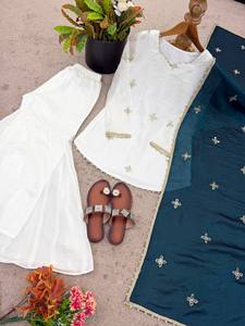 Ensemble de costume Sharara Palazzo en soie avec dupatta brodée, Salwar Kameez pour femmes, tenue de fête et de mariage - Product Image 5