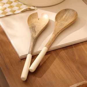 Ensemble de serveurs à salade en bois et résine écologiques personnalisés avec fourchette, spatule et cuillère - Passe au lave-vaisselle - Product Image 3