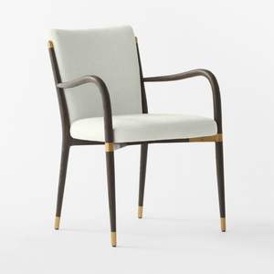 Chaise de salle à manger moderne de luxe en bois massif avec assise rembourrée et accents en laiton pour projets hôteliers, restaurants et hôpitaux - Product Image 5