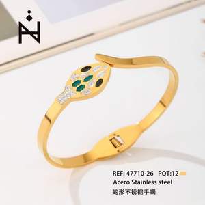 Bracciale a Forma di Serpente in Acciaio Inossidabile, Elegante e alla Moda - Product Image 1