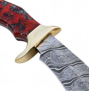 Outil artisanal utilitaire en acier Damas forgé à la main avec manche en résine de lave rouge - Product Image 6