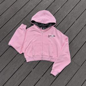 Premium Quality Cropped Hoodie & Trouser <b>Set</b> for Women's Custom Applique <b>Embroidery</b> Branding Two Piece Streetwear Sweat Suit - Product Image 5
