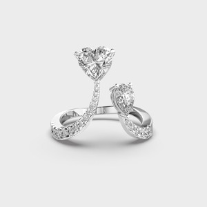 Anillo de Compromiso con Diamante Corte Corazón en Oro Blanco con Engaste Pavé, Estilo Romántico para Mujer - Product Image 1