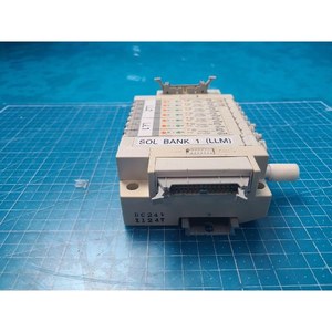 Ensemble de distributeurs électromagnétiques SMC SZ3A60K-5LOZ-C4-X31+SZ3260K-5LOZ-C4-X31+SZ3260K-5NLOZ-C4-X31+SZ3260K-5NLOZ-C6-X31 Pneumatique - Product Image 6