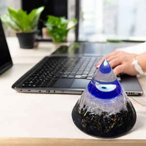 Venta al por mayor de alta potencia mal de ojo blindaje EMF protección selenita turmalina negra piedra preciosa en forma de cono orgón pirámide a granel - Product Image 2