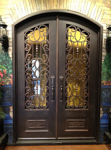 Puertas decorativas exteriores de alta demanda con hierro forjado y vidrio, ideales para mercados residenciales de lujo, fabricadas en Vietnam. - Product Image 4