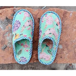 New Arrival Lightweight Bedroom Winter Shoes <b>Slippers</b> 100% Cotton with Horizontal Quilt-stitching All Indoor <b>Slipper</b> - Product Image 5