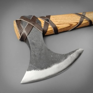 ขวานตัดไม้เกรดอุตสาหกรรม รุ่น Tomahawks Ranger หัวเหล็กกล้าคาร์บอนสูง ด้ามไม้ สำหรับตัดต้นไม้ ใช้กลางแจ้ง ตั้งแคมป์ - Product Image 6