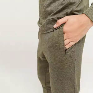 Survêtements d'hiver pour hommes sur mesure pour l'entraînement et le jogging, légers, 100% coton, écologiques, de haute qualité - Product Image 3