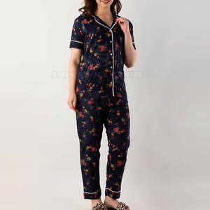 Conjunto de Ropa de Dormir para Mujer, Camiseta de Manga Larga y Pantalones, Atuendo Ligero y Suave para la Noche - Product Image 2