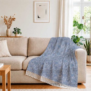 Plaid en coton 100% bleu, doux et de qualité supérieure, avec franges, design écologique, grande taille, pour canapé. - Product Image 1