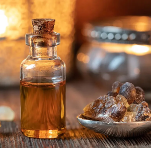 Bulk Frankincense <b>Essential</b> <b>Oil</b> 100% Pure Organic Boswellia Extract for Cosmetic Formulation Aromatherapy & Spa OEM Wholesale - Product Image 1