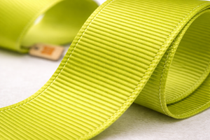 ริบบิ้นโกรเกรนสีเขียวอมฟ้าขนาด 10 มม. ผลิตจากโพลีเอสเตอร์ 100% ทนต่อการหดตัว แบบหน้าเดียว สำหรับตกแต่งเสื้อผ้า จากบริษัทนีลกามัล อินดัสทรีส์ - Product Image 5
