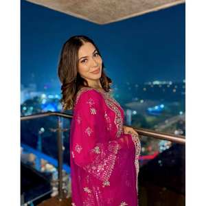 Ensemble haut-bas et dupatta taille XL, magnifique tenue de soirée, tissu en mousseline, manches trois quarts - Product Image 2