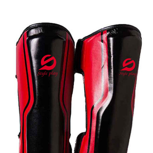 Protège-tibias personnalisés professionnels, durables, souples, légers et écologiques pour le kickboxing et le Muay Thai, en cuir PU, avec protection du tibia et du cou-de-pied - Product Image 5