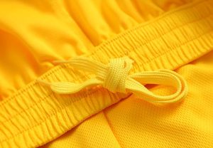 Conjunto de 2 piezas de camiseta y pantalones cortos de baloncesto unisex, traje deportivo sin mangas, transpirable y de secado rápido para entrenamiento en equipo y partidos - Product Image 5
