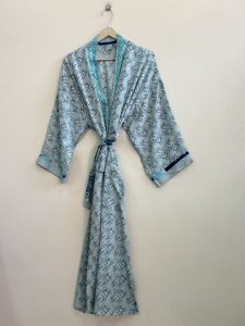 Robe en soie indienne pour femmes, style vintage, robe kimono en soie - Product Image 4