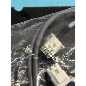 AMAT 0020-76450 BRACKET TOP MTG SHORT MANIFOLD FAC - Equipo y piezas de semiconductores de confianza globales de la marca Legacy - Product Image 1