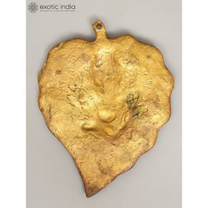 Tenture murale en laiton de 8 pouces faite à la main de bébé Ganesha sur feuille de Pipal fabriquée en Inde pour les cadeaux - Product Image 4