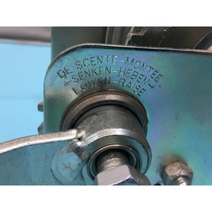 DUTTON-LAINSON DLB800A TORNILLO DE MANO, 176924 - Equipo y piezas de semiconductores de confianza de la marca global Legacy - Product Image 4