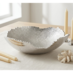Bol décoratif moderne de luxe en métal avec design à bords brisés, centre de table artisanal en aluminium argenté pour la décoration intérieure - Product Image 6