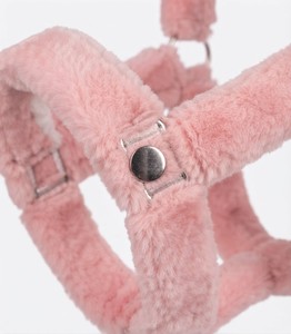 Cabestro para Caballo de Piel Sintética de Visón Rosa Premium, Suave, con Hebillas Metálicas y Anillo en D, Diseño Duradero, Ajuste Seguro - Accesorios para Caballos, Tallas XS/S/M/L/XL - Product Image 3
