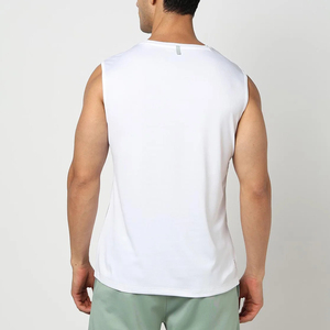 Nuevo Modelo 2026 Camiseta sin Mangas Roja para Hombre, Cuello Redondo, Tejida, Color Sólido, Secado Rápido, Estilo Casual - Product Image 4