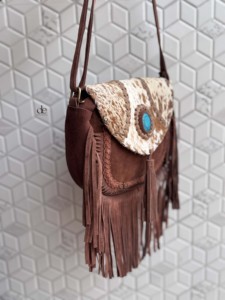 Bolso de Mano con Flecos de Cuero Vacuno, Bolso Bandolera con Piedra Turquesa, Estilo Bohemio Gitano Vintage, Hecho a Mano, Nuevo Diseño, Multiusos, Elegante - Product Image 2