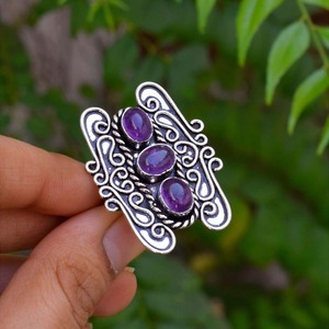 แหวนพลอยอเมทิสต์ทำมือ สไตล์โบโฮ เครื่องประดับแนวเทพนิยาย แหวนพลอยอเมทิสต์ธรรมชาติ แหวนดีไซน์โดดเด่น - Product Image 2