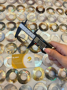 Colgante único de concha marina Aurora – Disco redondo de nácar para la fabricación de joyas y manualidades DIY - Product Image 3