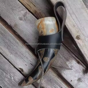 Cornes à boire artisanales avec support en cuir pour cérémonies traditionnelles rassemblements vikings et utilisation portable par Artisan Craft - Product Image 2