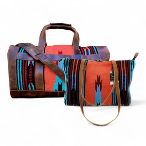 Conjunto de Bolsa de Viaje Grande de Cuero Genuino Estilo Bohemio y Bolso Tote Azteca con Cierre de Cremallera, Hecho en Rajasthan - Product Image 1