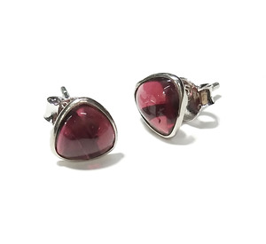 Pendientes de Aro con Granate Rojo Natural, Plata de Ley 925, Joyería Minimalista Hecha a Mano, Forma de Bola, para Niñas y Mujeres, Enero - Product Image 1